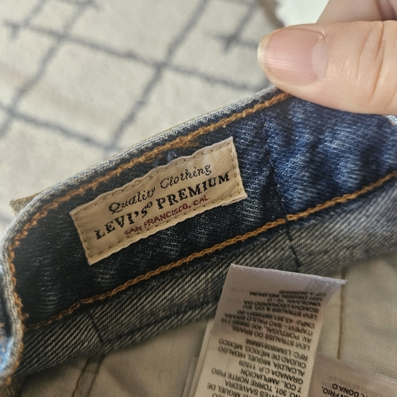 Levis 501 Distressed Button Fly Jean Shorts Size 27 - Picture 6 of 8